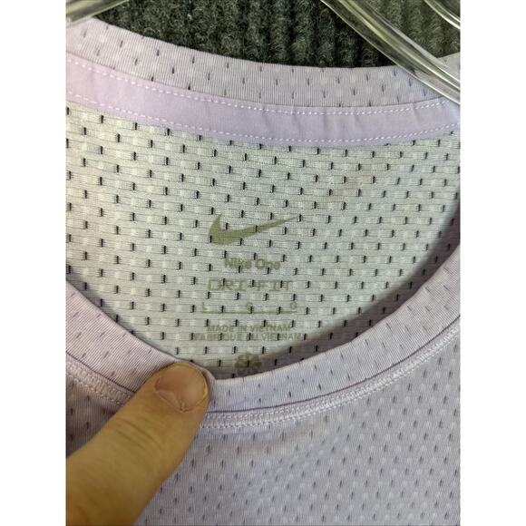 Nike One Womens Activewear Tank Top Size Large Purple Cropped Perforated Dri Fit - Picture 6 of 9